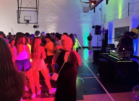 Photo provided by Olivia Stubbs:
Students pack into the auxiliary gym for the long-awaited homecoming dance.